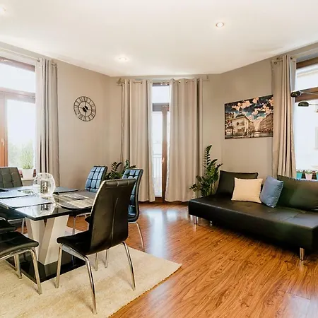 Crown City Apartmán Krakov
